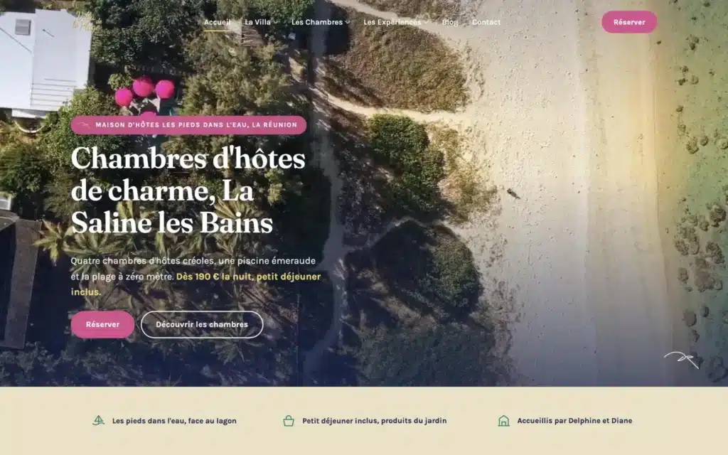 Page d'accueil du site La Villa de la Plage (chambre d'hôtes, La Saline-les-Bains), réalisé par VIZION