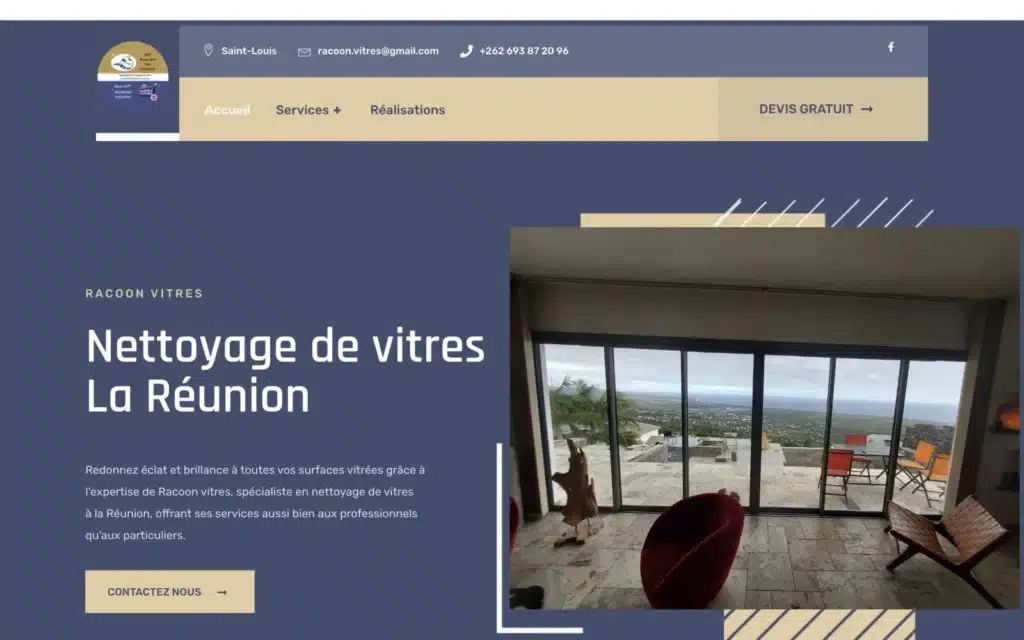 Page d'accueil du site Racoon Vitres (nettoyage de vitres, Saint-Louis), réalisé par VIZION