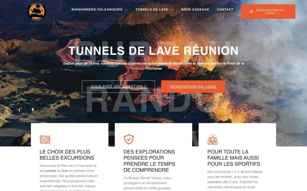 Page d'accueil du site Rando Volcan (randonnées guidées, Piton de la Fournaise), réalisé par VIZION